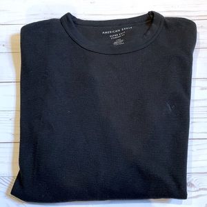 AE super soft black thermal long sleeve shirt